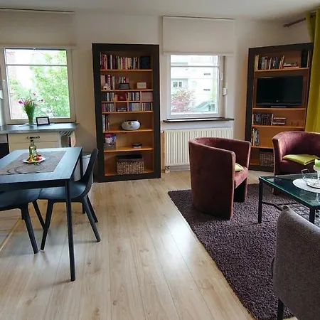 דירה Maisonettwohnung Direkt Im Zentrum נויברנדנבורג